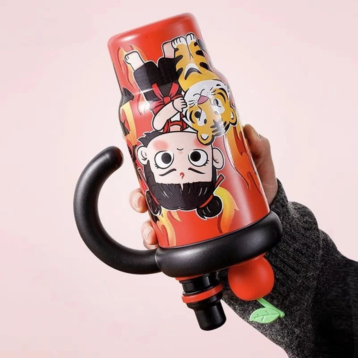 Garrafa Temática Nezha 800ml com Alça e Estampa Colorida - CGT4048
