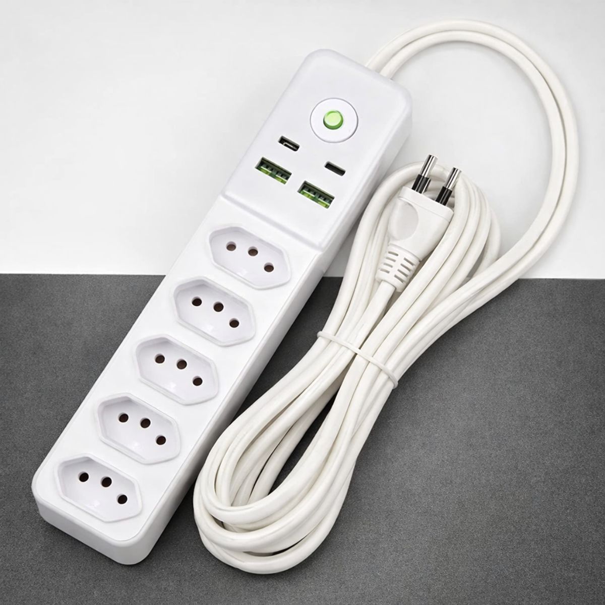 Filtro de Linha 5 Tomadas com USB - BZ-H615PD