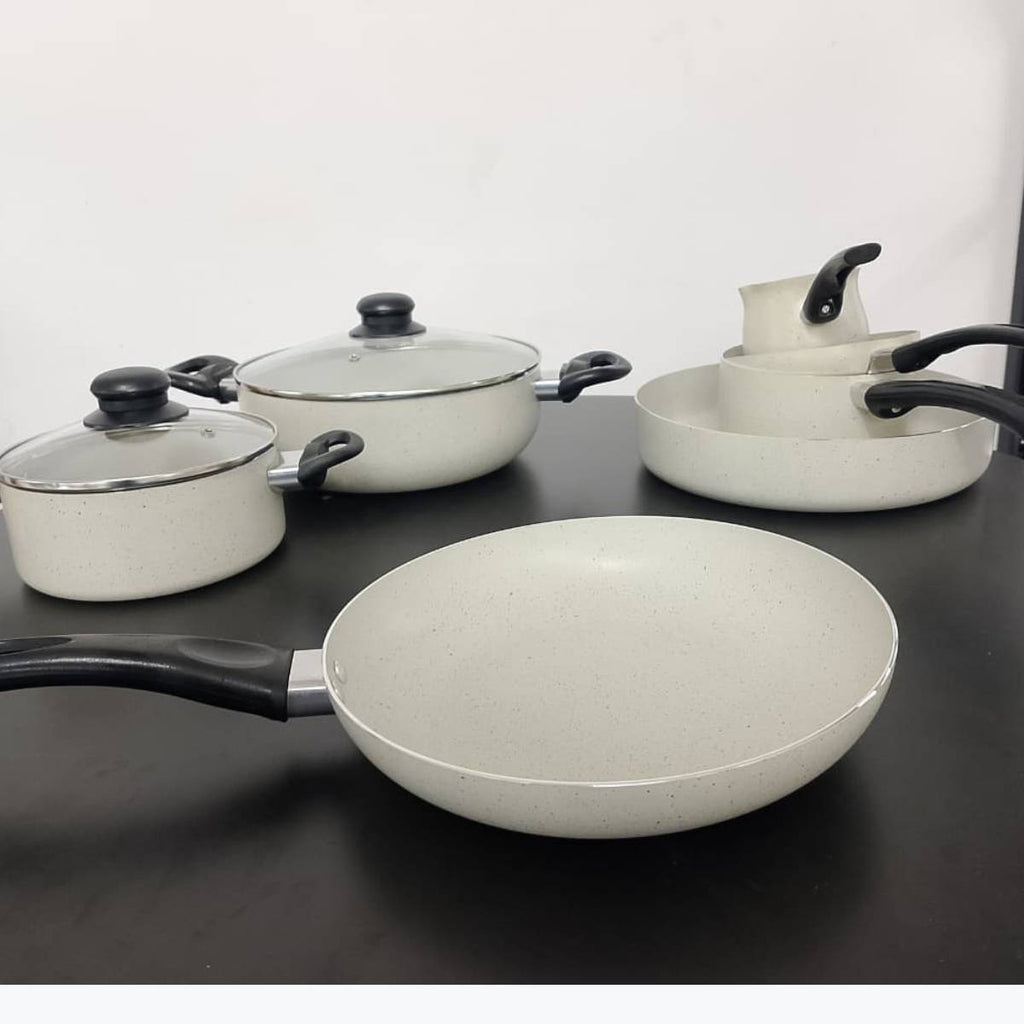 Conjunto de Panelas de Alumínio Italiano com 9 Peças