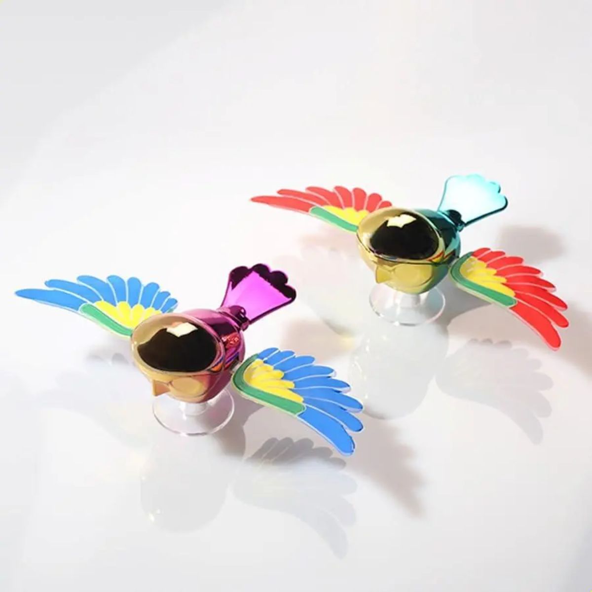 Enfeite Pássaro Decorativo com Asas Móveis para Carro e Moto - BJG-51135